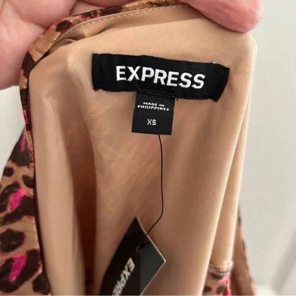 Express Leopard Print One Shoulder Blouse Bow Brown Sz XS 🆕 - Picture 4 of 6